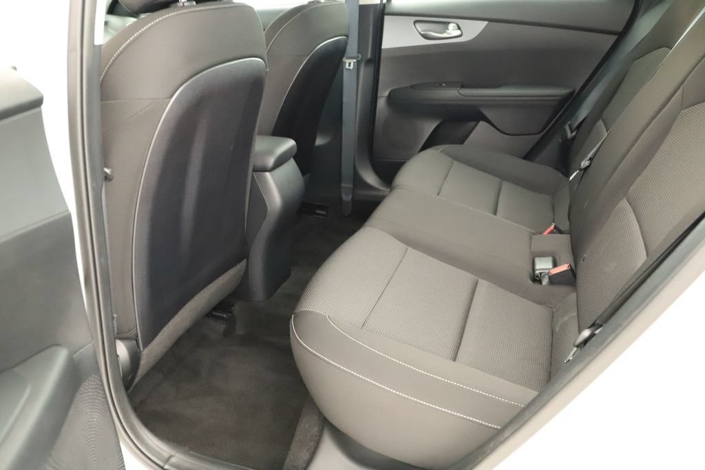 Used 2020 Kia Forte LXS FWD image 30