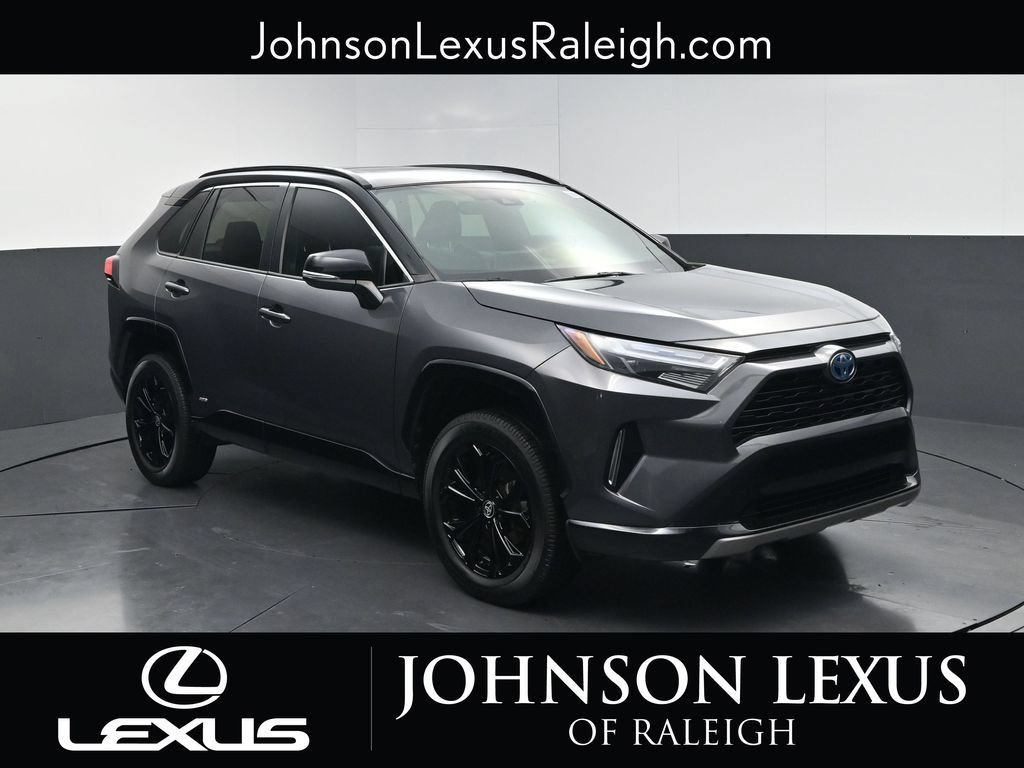 Used 2022 Toyota RAV4 XSE AWD/4WD image 3