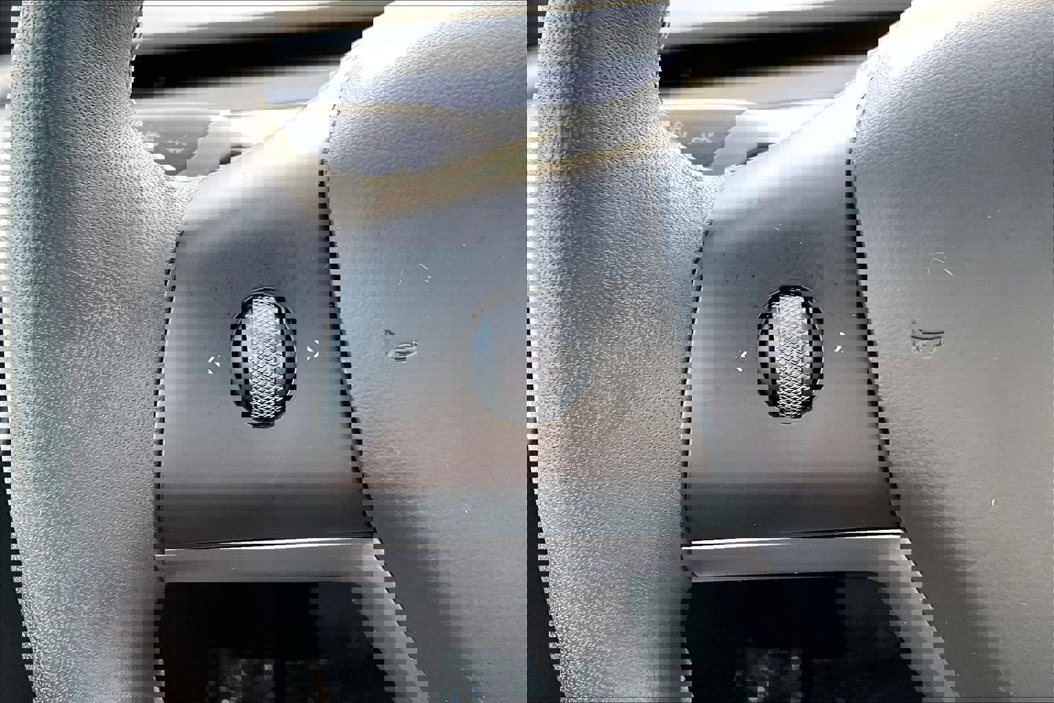 Used 2023 Tesla Model Y Long Range image 17