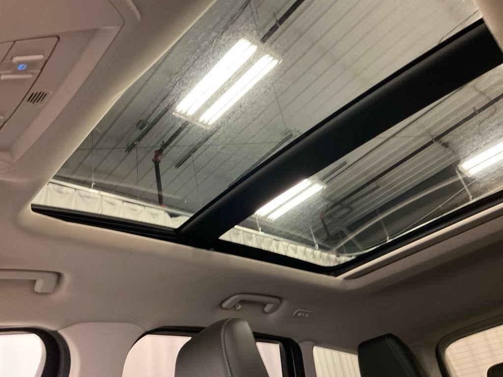 Used 2018 Ford Escape SE w/ SE Sport Appearance Package AWD/4WD image 20