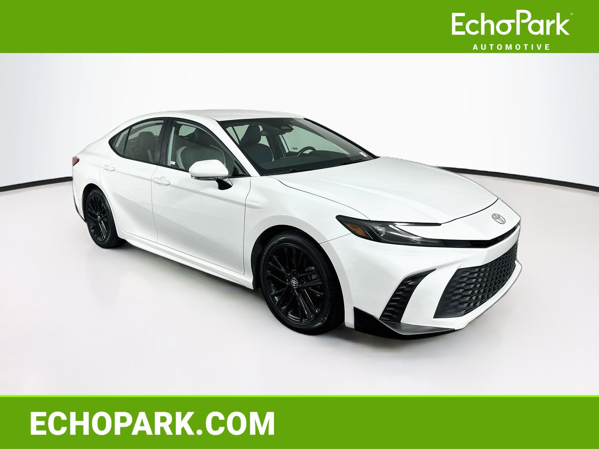 Used 2025 Toyota Camry SE