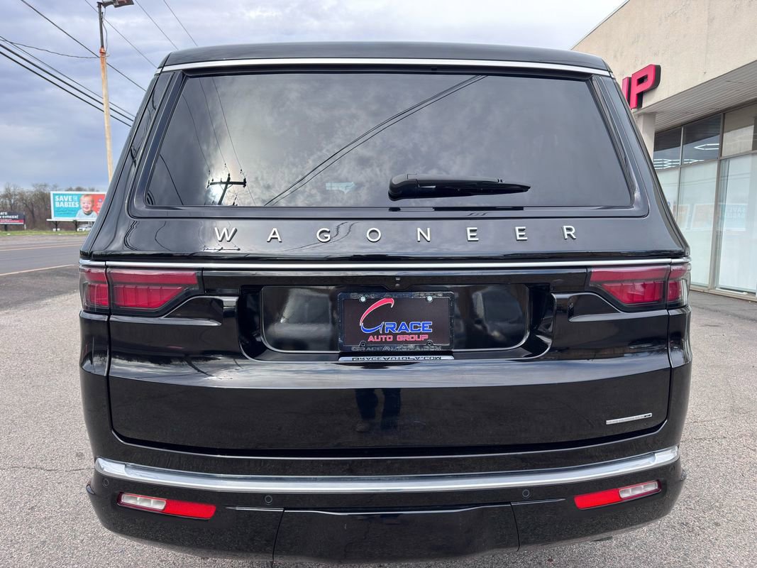 Used 2024 Jeep Wagoneer L Series II w/ Flexible Seating Group image 43