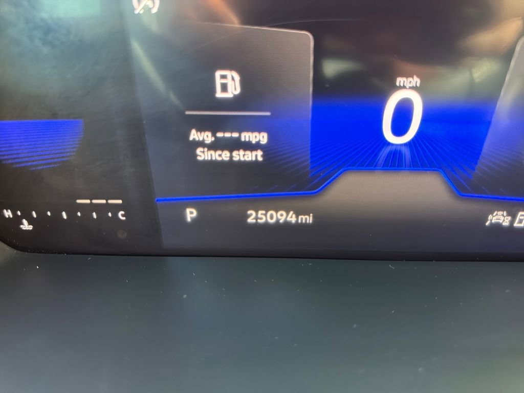 Certified 2022 Volkswagen Tiguan SE w/ Panoramic Sunroof Package image 19