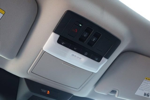 Certified 2025 Nissan Pathfinder SV w/ SV Premium Package FWD image 20