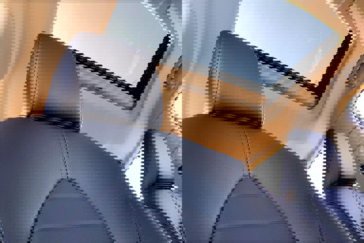 Used 2023 Toyota Highlander XLE image 14