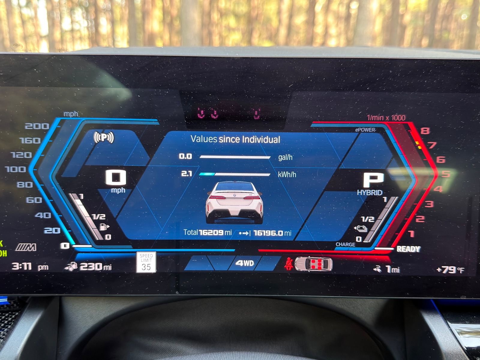 Used 2025 BMW M5 w/ Carbon Package image 26