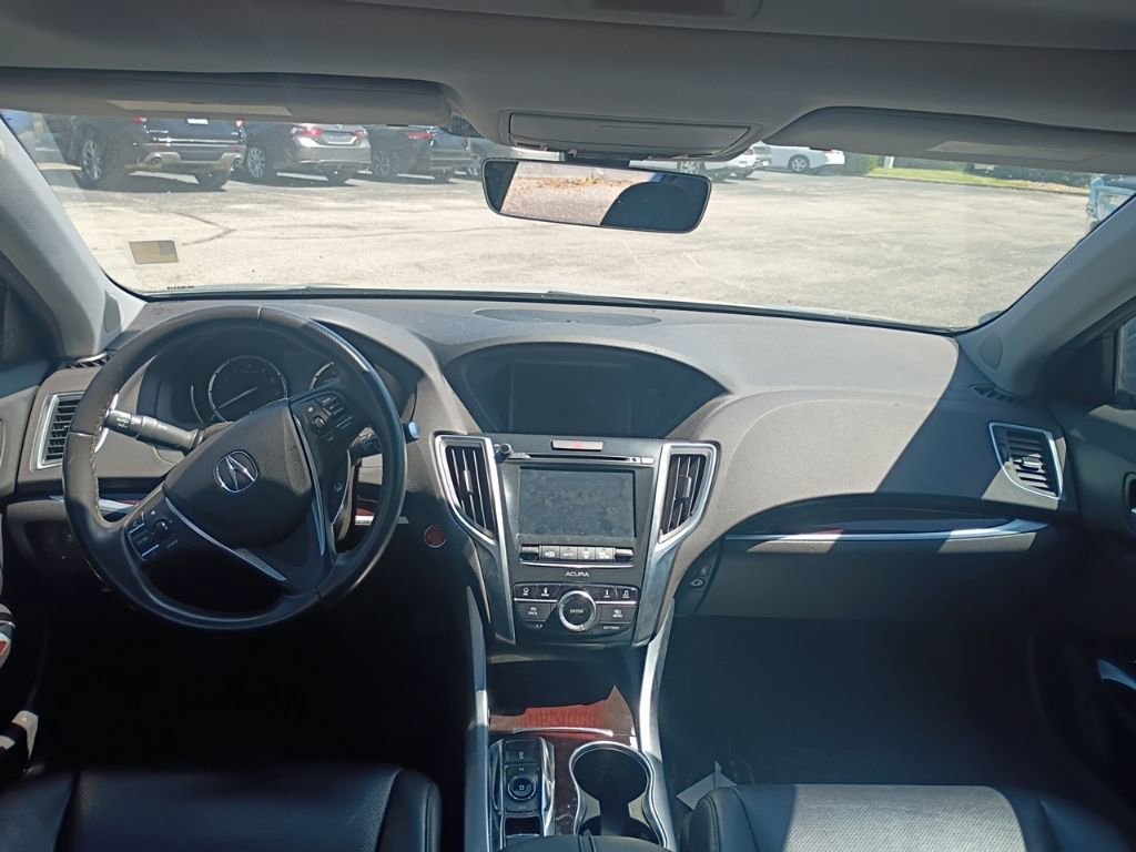 Used 2015 Acura TLX V6 w/ Technology Package FWD image 9