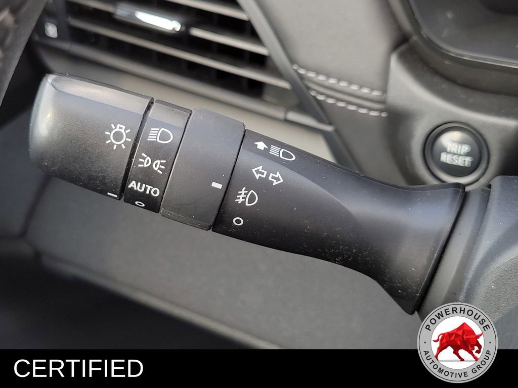 Used 2024 Subaru Outback Premium image 31