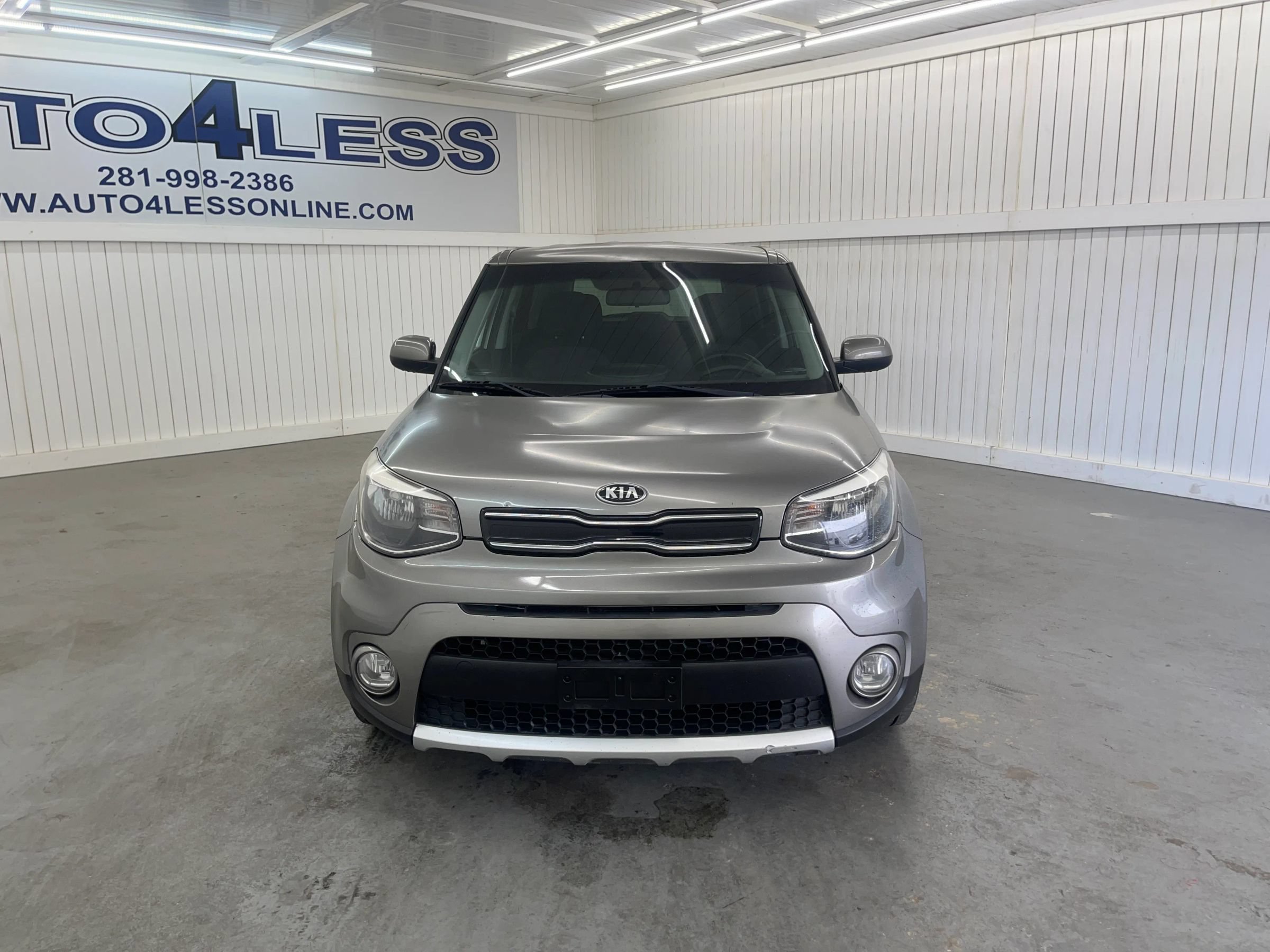 Used 2017 Kia Soul + FWD image 2