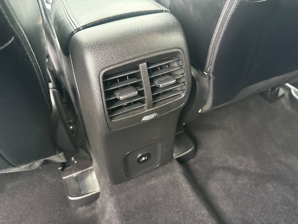 Used 2025 Ford Escape SE FWD image 15