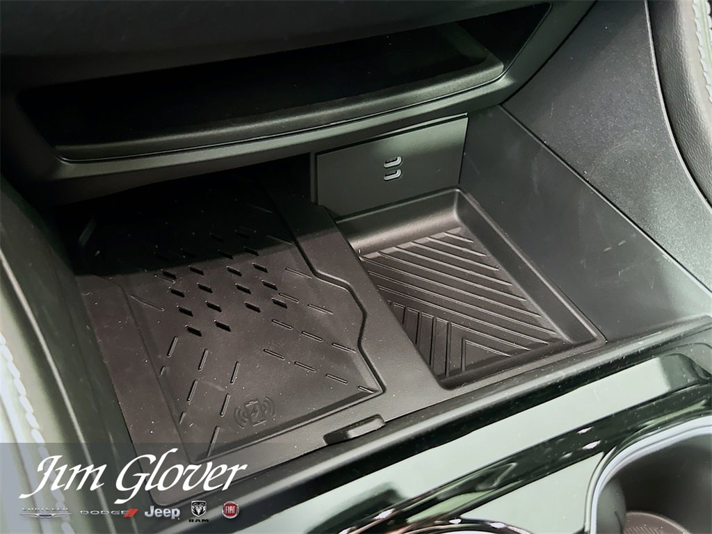 New 2026 Chrysler Pacifica Limited w/ S Appearance Package image 37