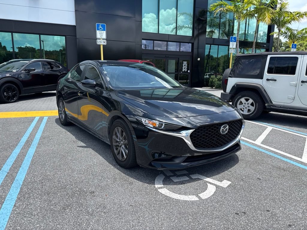 Used 2024 MAZDA MAZDA3 s FWD image 3