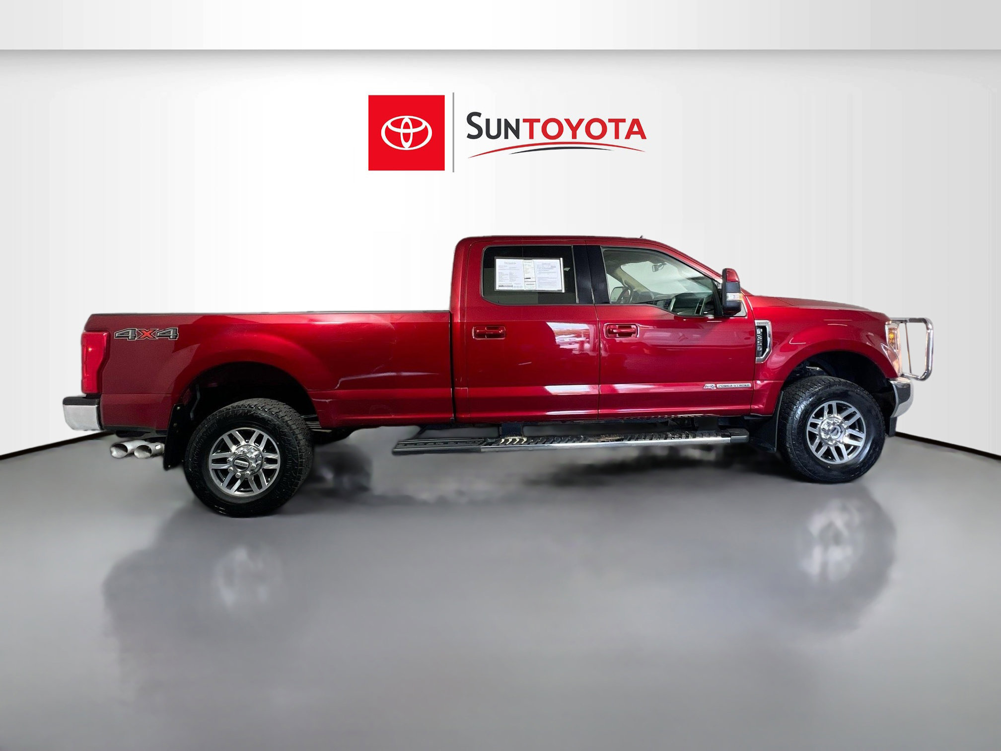 Used 2019 Ford F350 Lariat w/ Lariat Value Package image 2