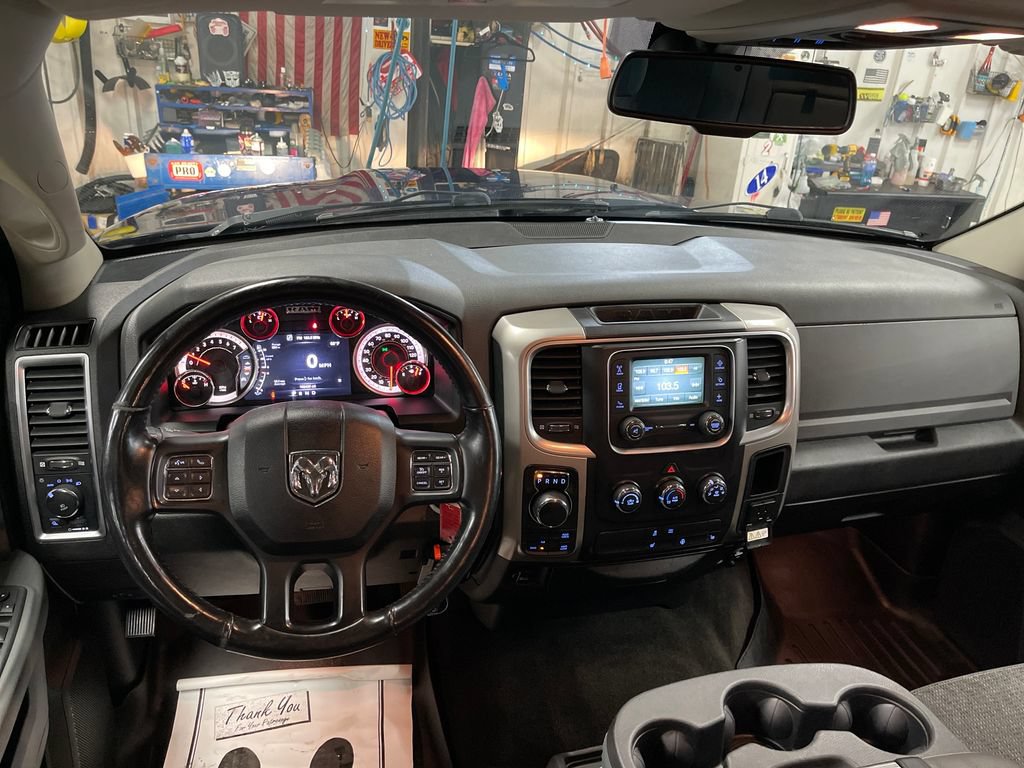 Used 2017 RAM 1500 Classic SLT w/ Luxury Group AWD/4WD image 18
