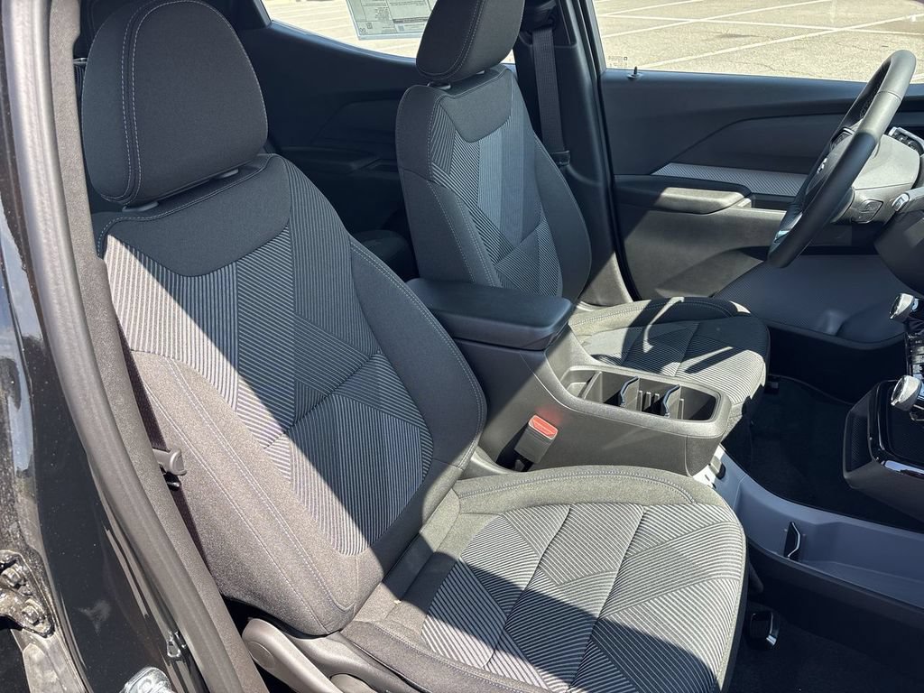 New 2027 Chevrolet Bolt LT w/ Comfort Package FWD image 28