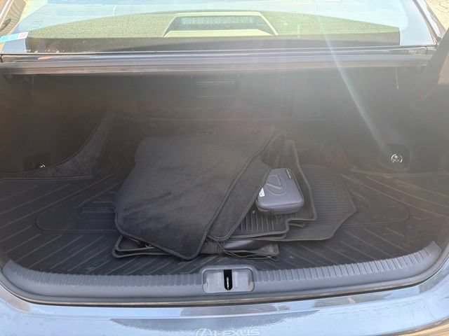 Used 2023 Lexus ES 350 w/ Accessory Package (Z2) FWD image 35