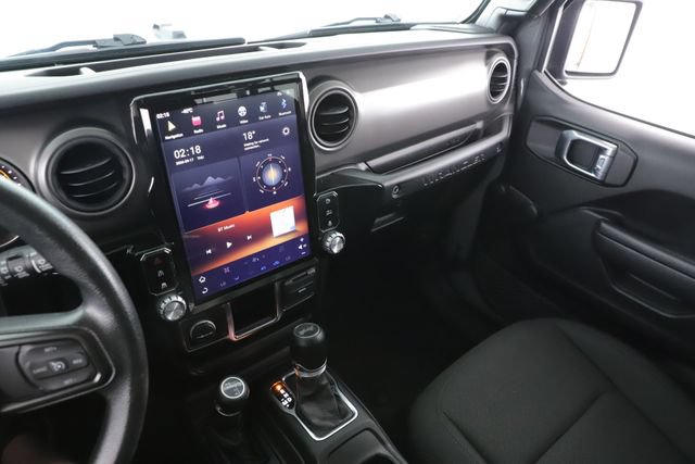 Used 2022 Jeep Wrangler Unlimited Sport AWD/4WD image 25