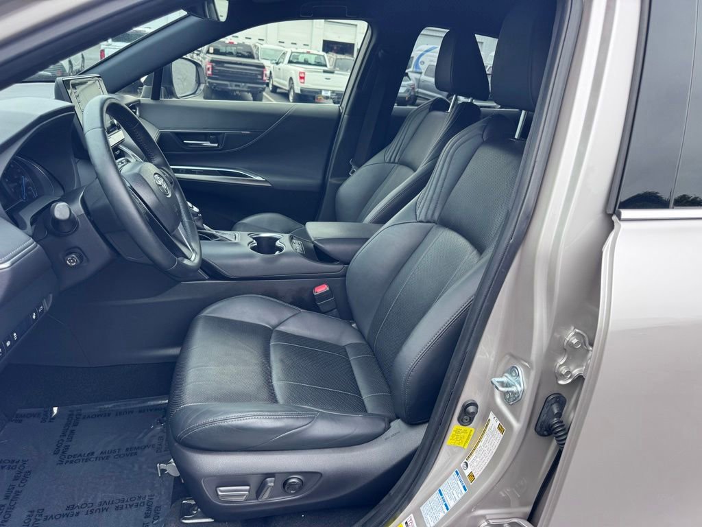 Used 2021 Toyota Venza XLE w/ Softex Package AWD/4WD image 8