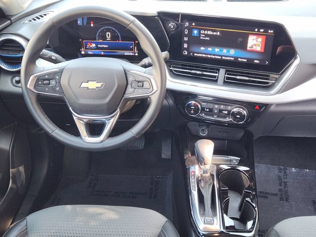 Used 2026 Chevrolet Trax LT w/ LT Convenience Package FWD image 27
