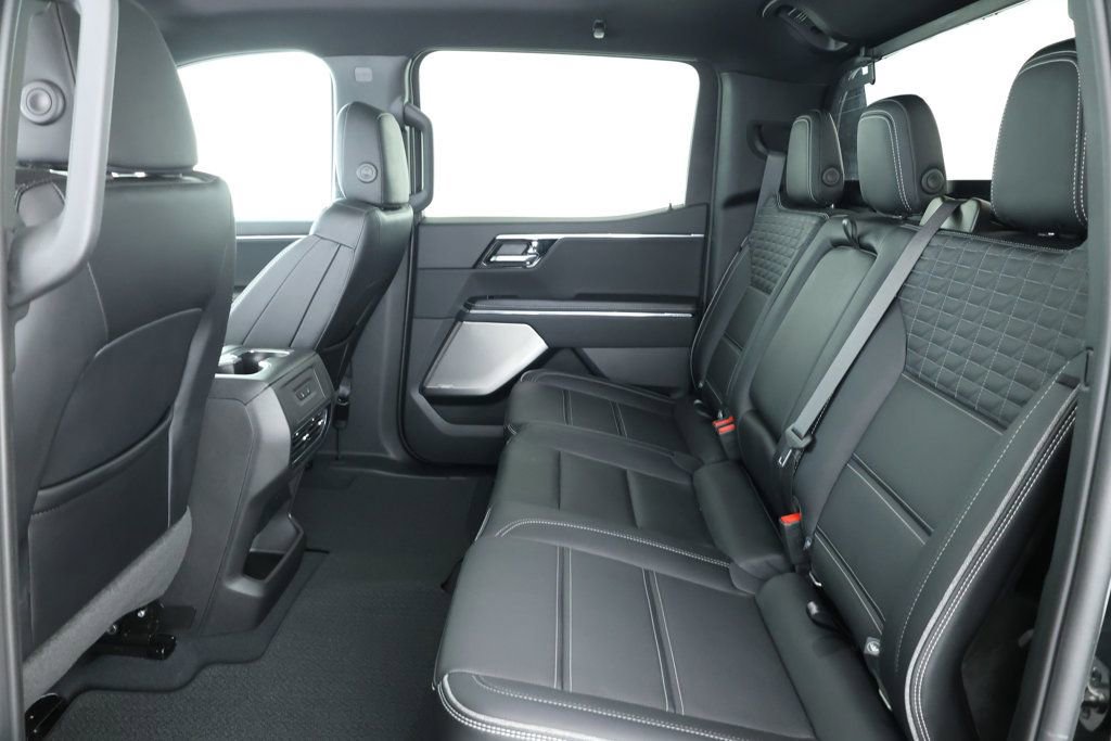 Used 2025 GMC Sierra EV Denali image 20