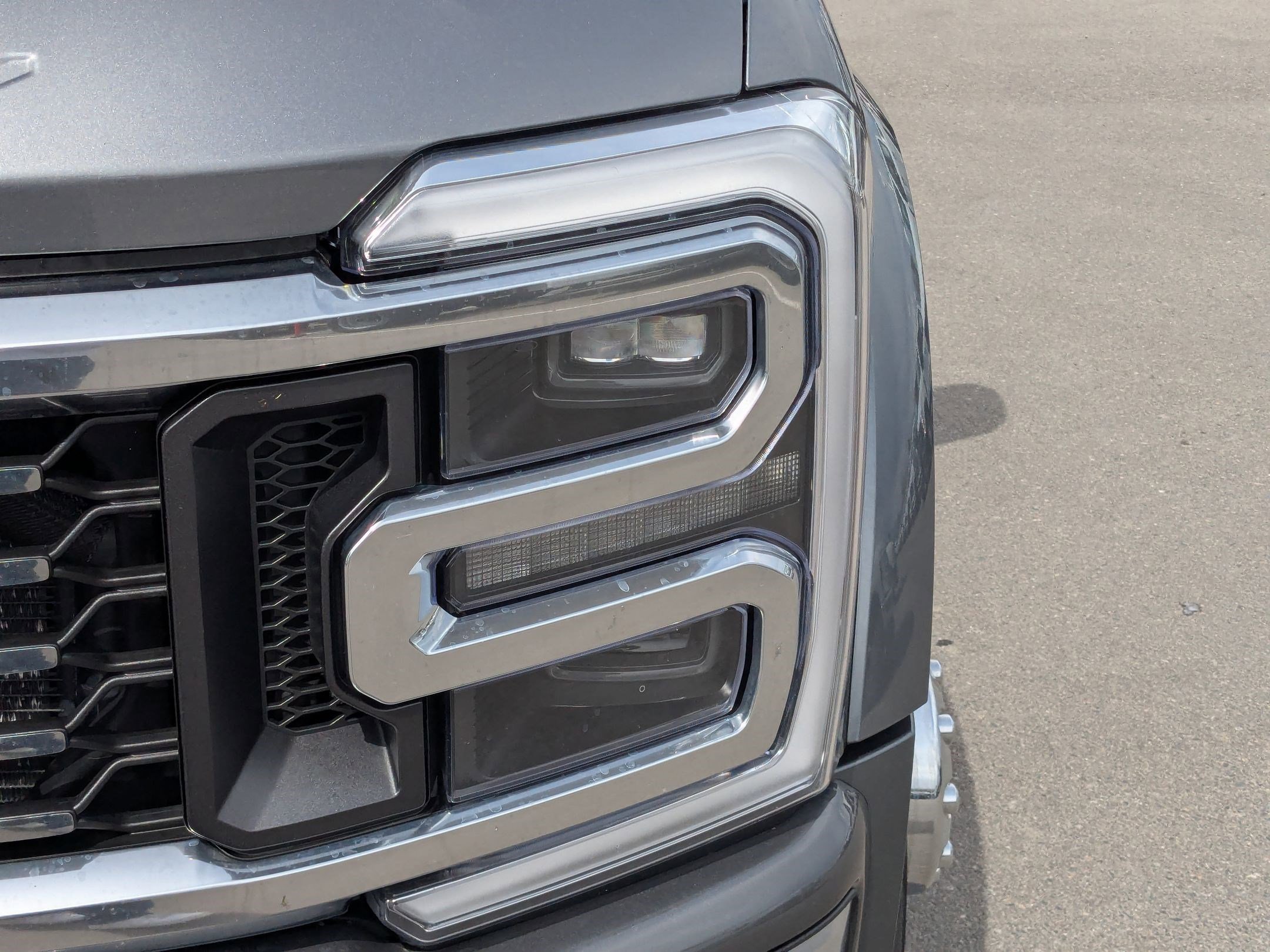 Used 2024 Ford F450 Platinum image 13