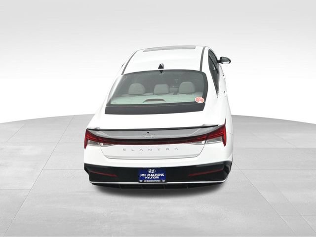 New 2026 Hyundai Elantra SEL Sport Premium FWD image 27