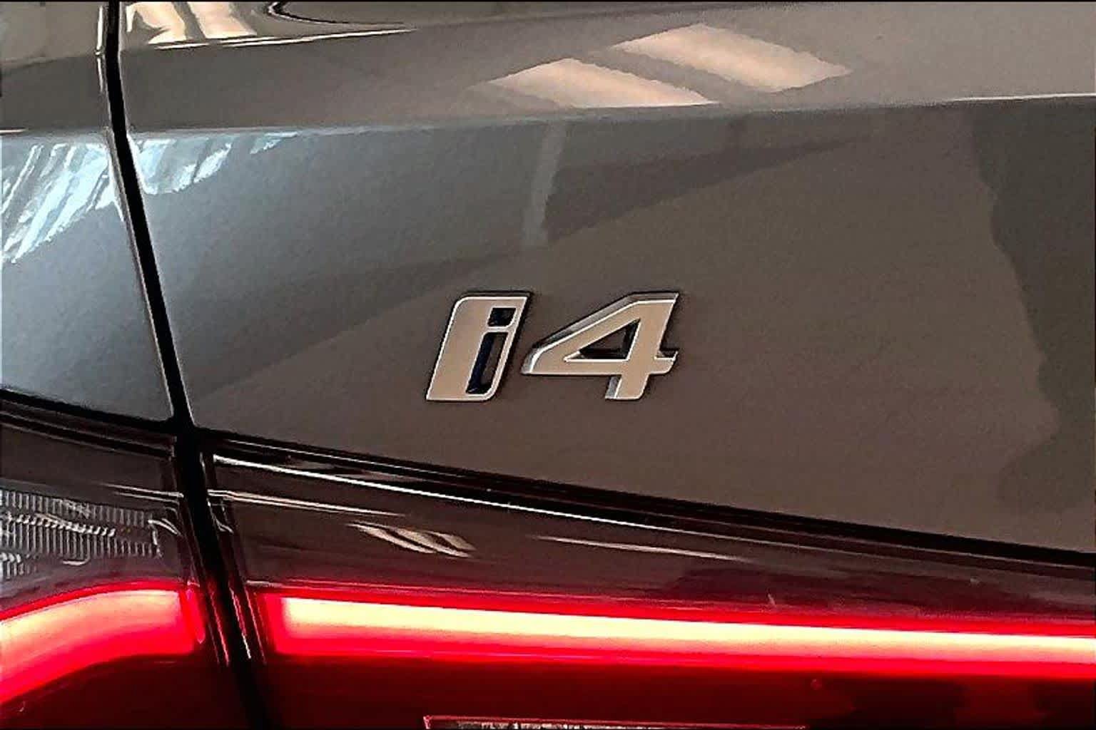 Used 2023 BMW i4 eDrive40 RWD image 29
