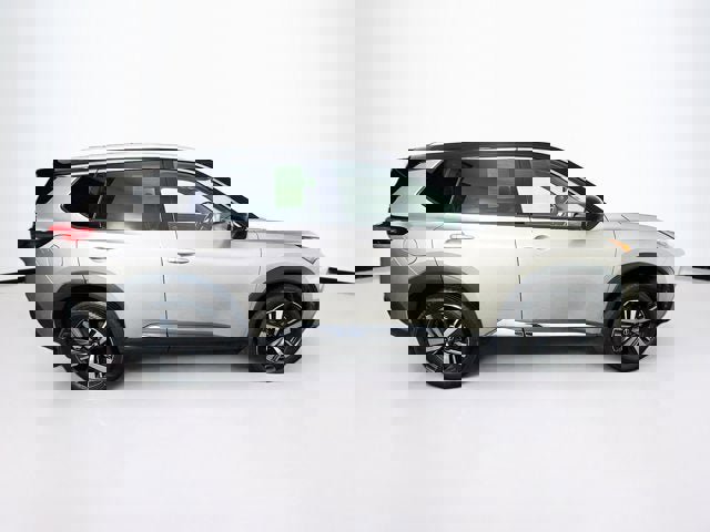 Certified 2023 Nissan Rogue SL image 4