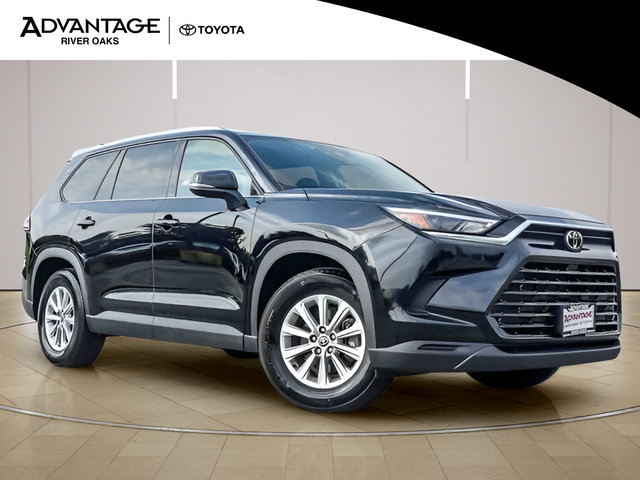 Used 2025 Toyota Grand Highlander AWD image 2
