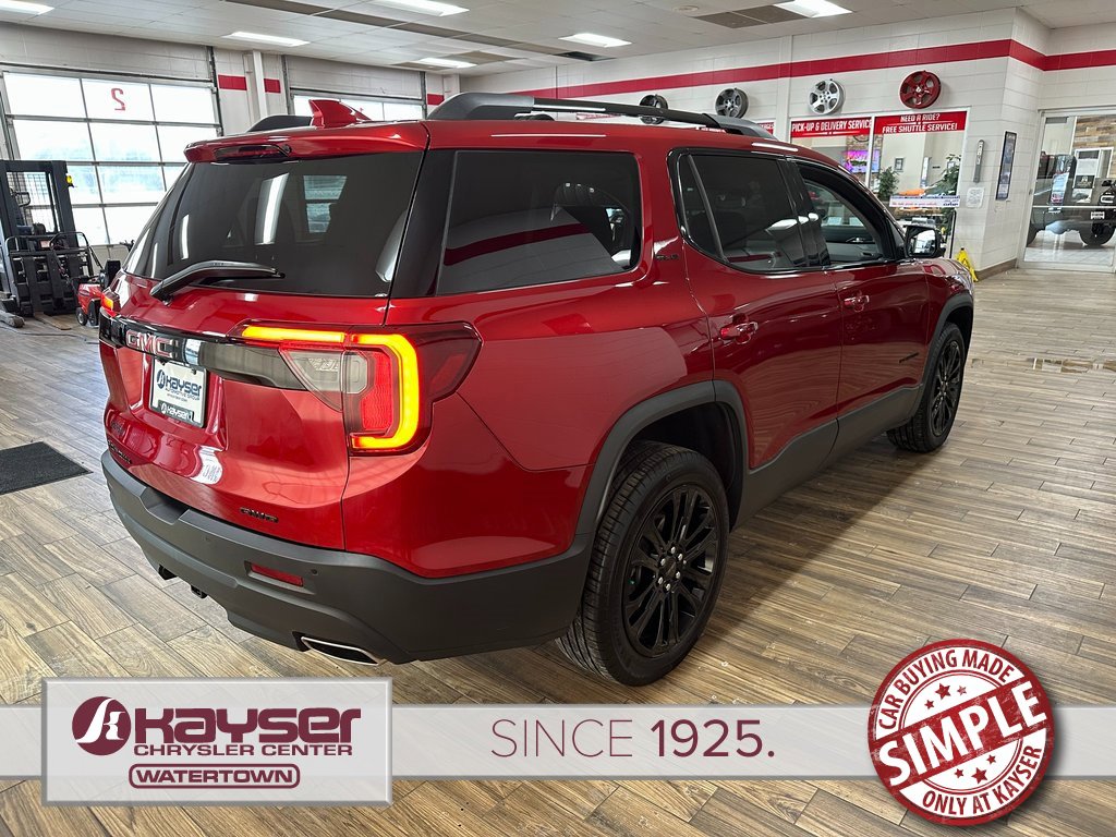 Used 2023 GMC Acadia SLE w/ Driver Convenience Package image 5
