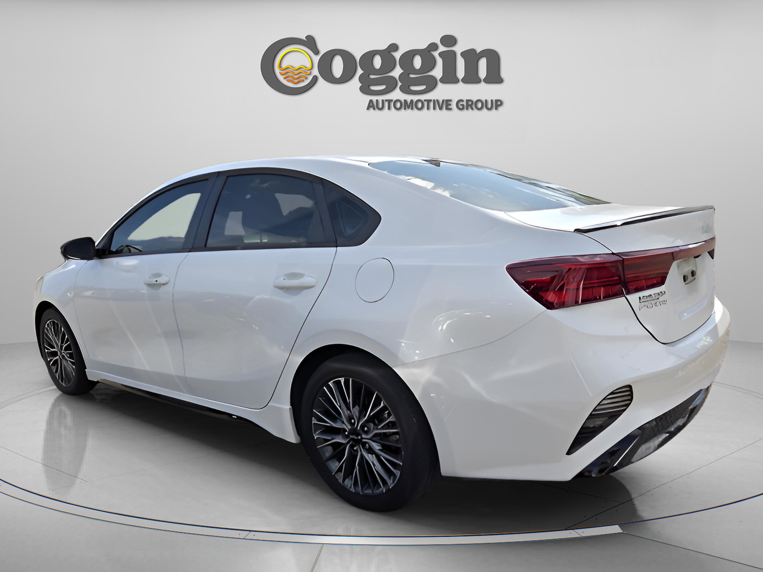 Used 2022 Kia Forte GT-Line w/ GT-Line Premium Package image 3