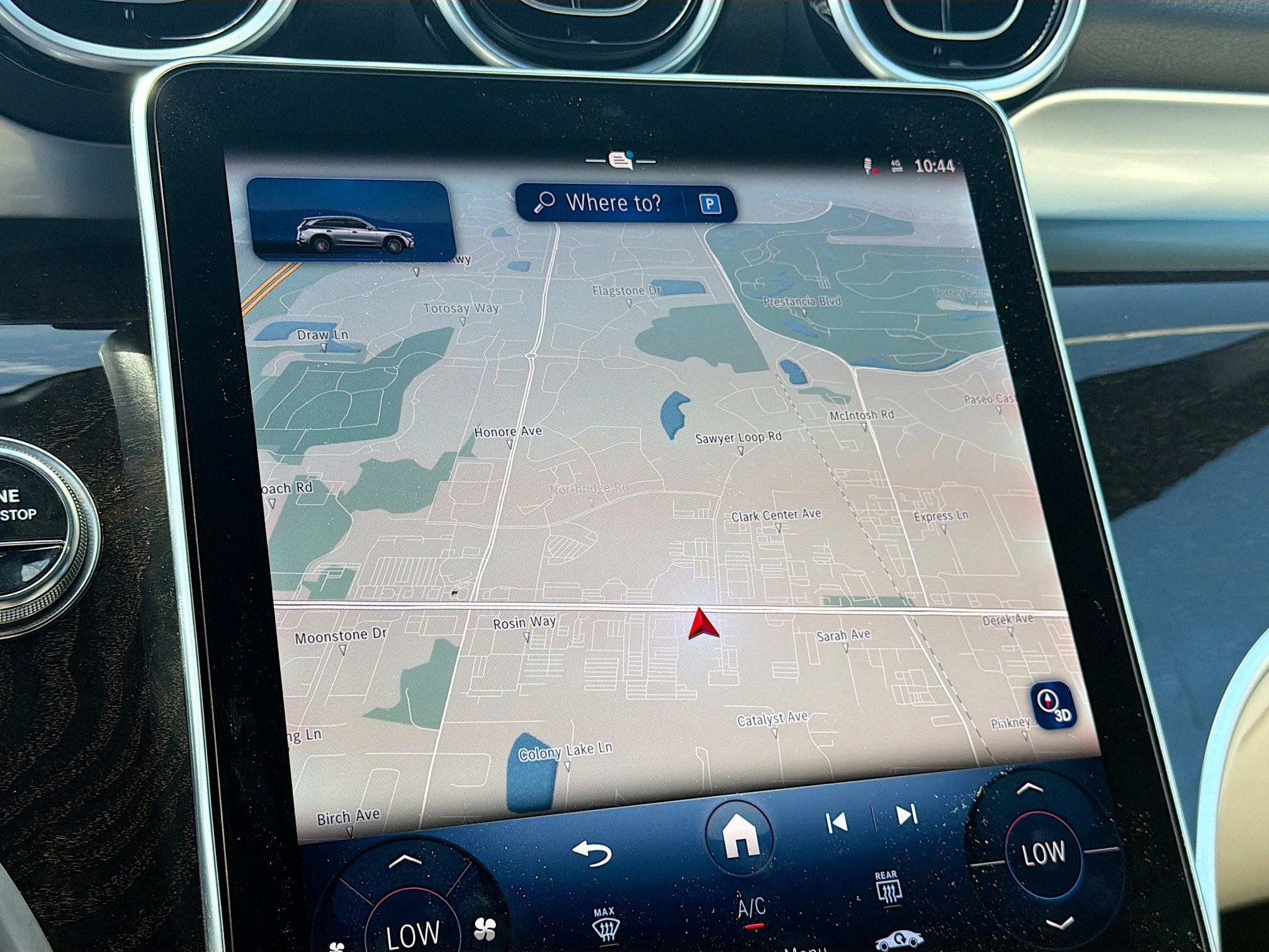 Used 2025 Mercedes-Benz GLC 350e 4MATIC image 31