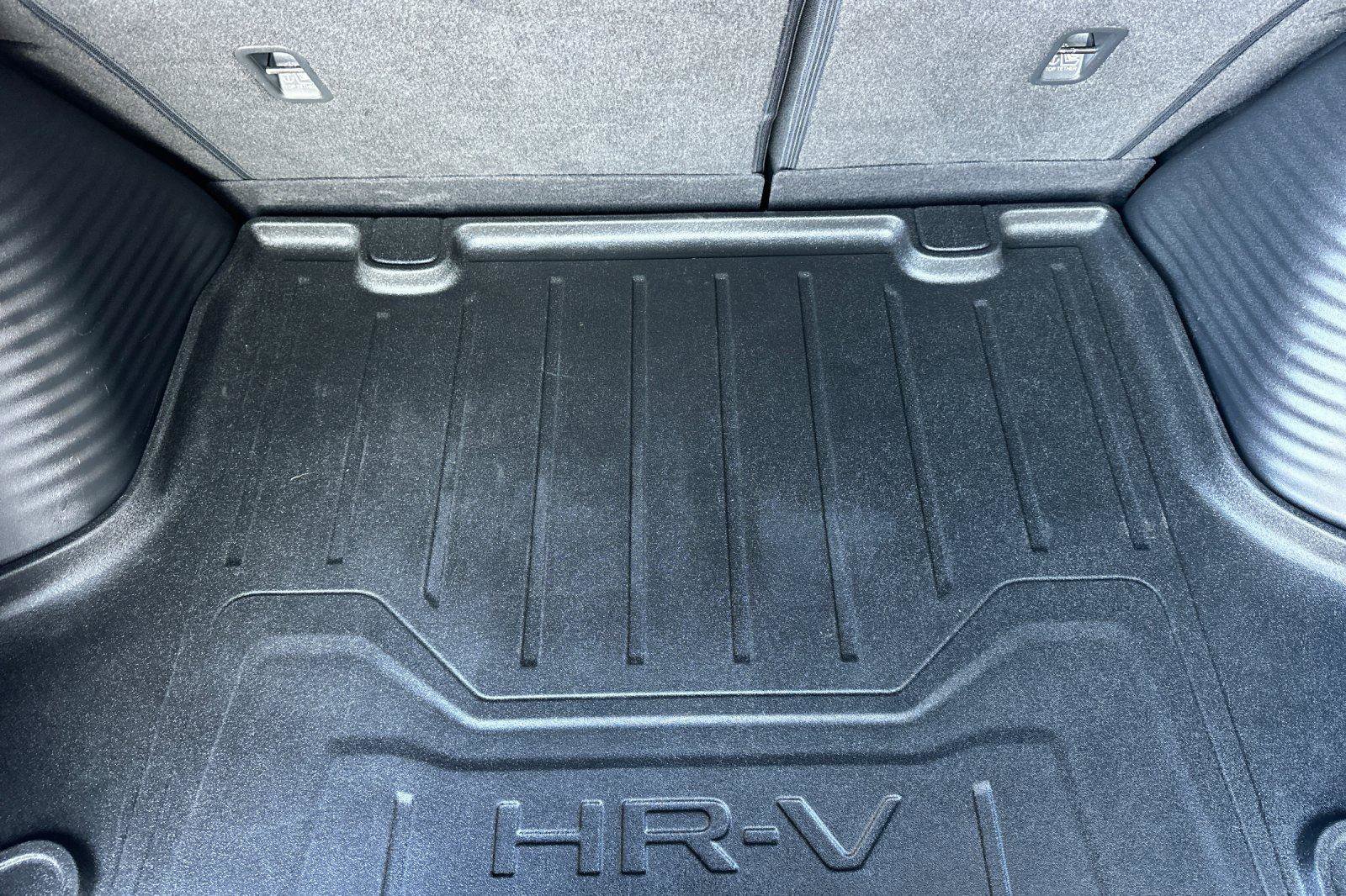 Used 2024 Honda HR-V Sport image 14