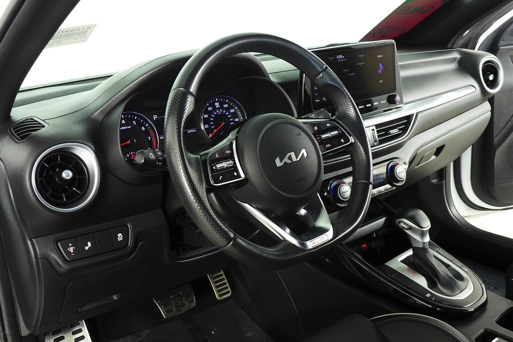 Used 2024 Kia Forte GT-Line image 29