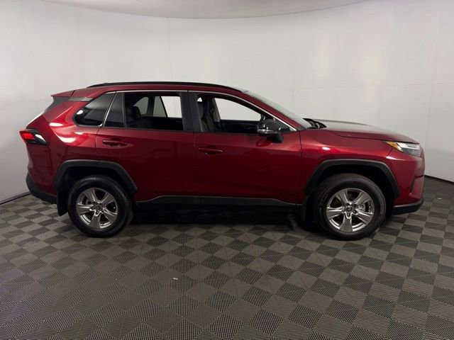 Used 2025 Toyota RAV4 XLE w/ Convenience Package image 10