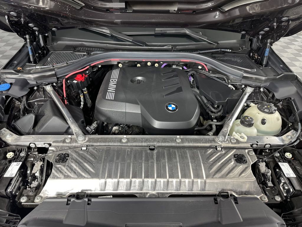 Used 2025 BMW X3 xDrive30i w/ Premium Package image 4