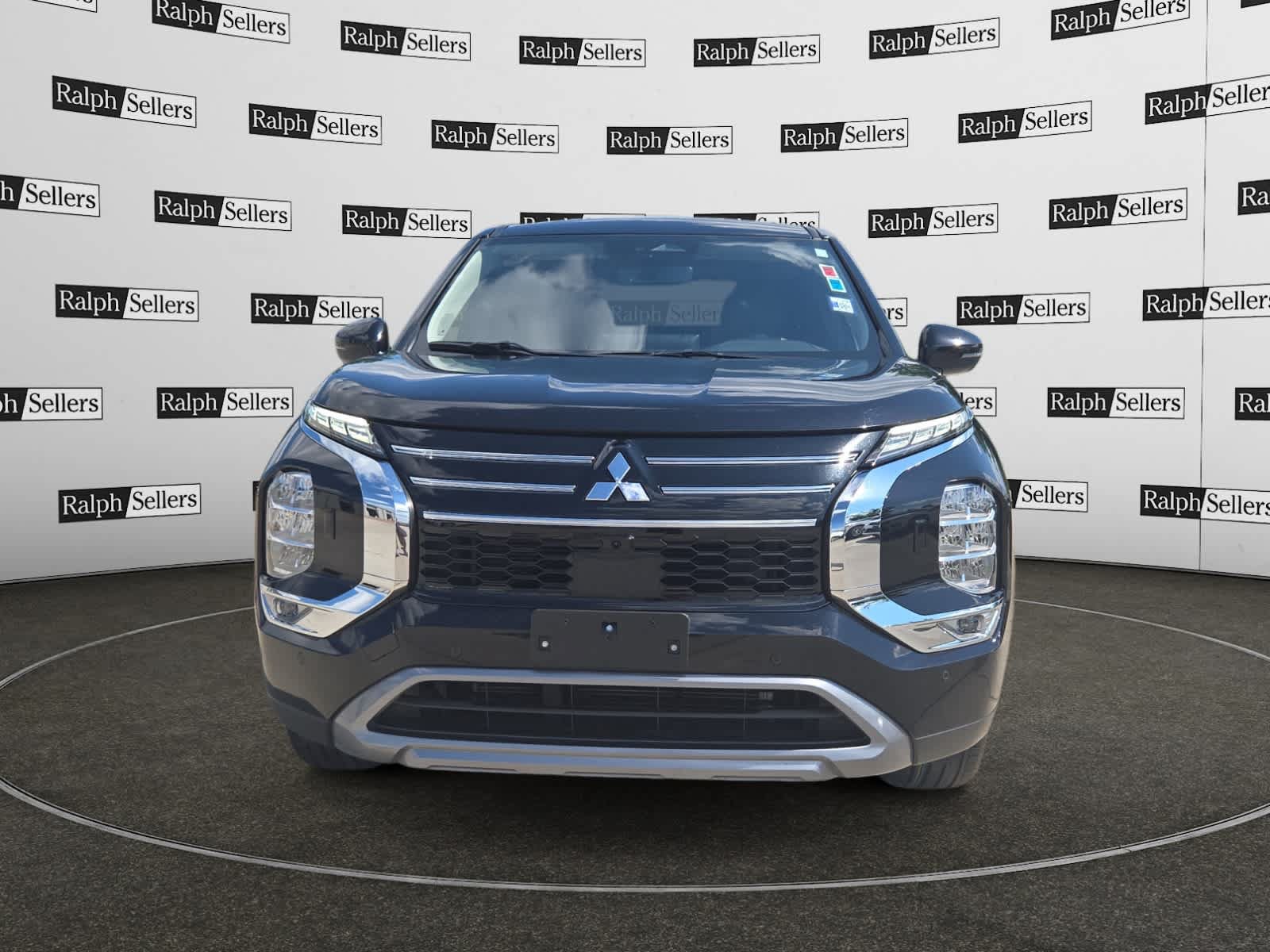 Used 2025 Mitsubishi Outlander SE AWD/4WD image 8