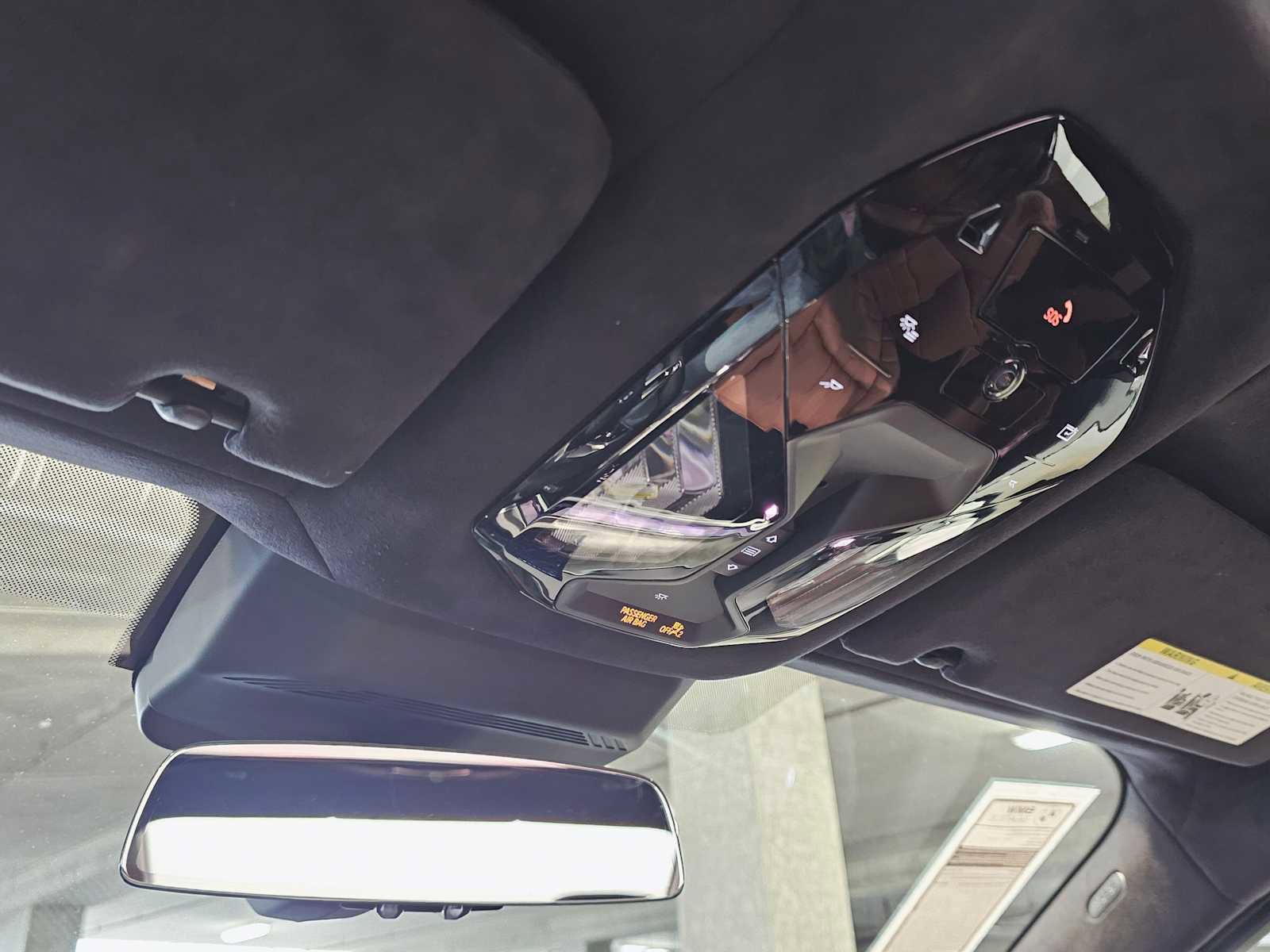 New 2026 BMW 750e xDrive w/ Executive Package image 21