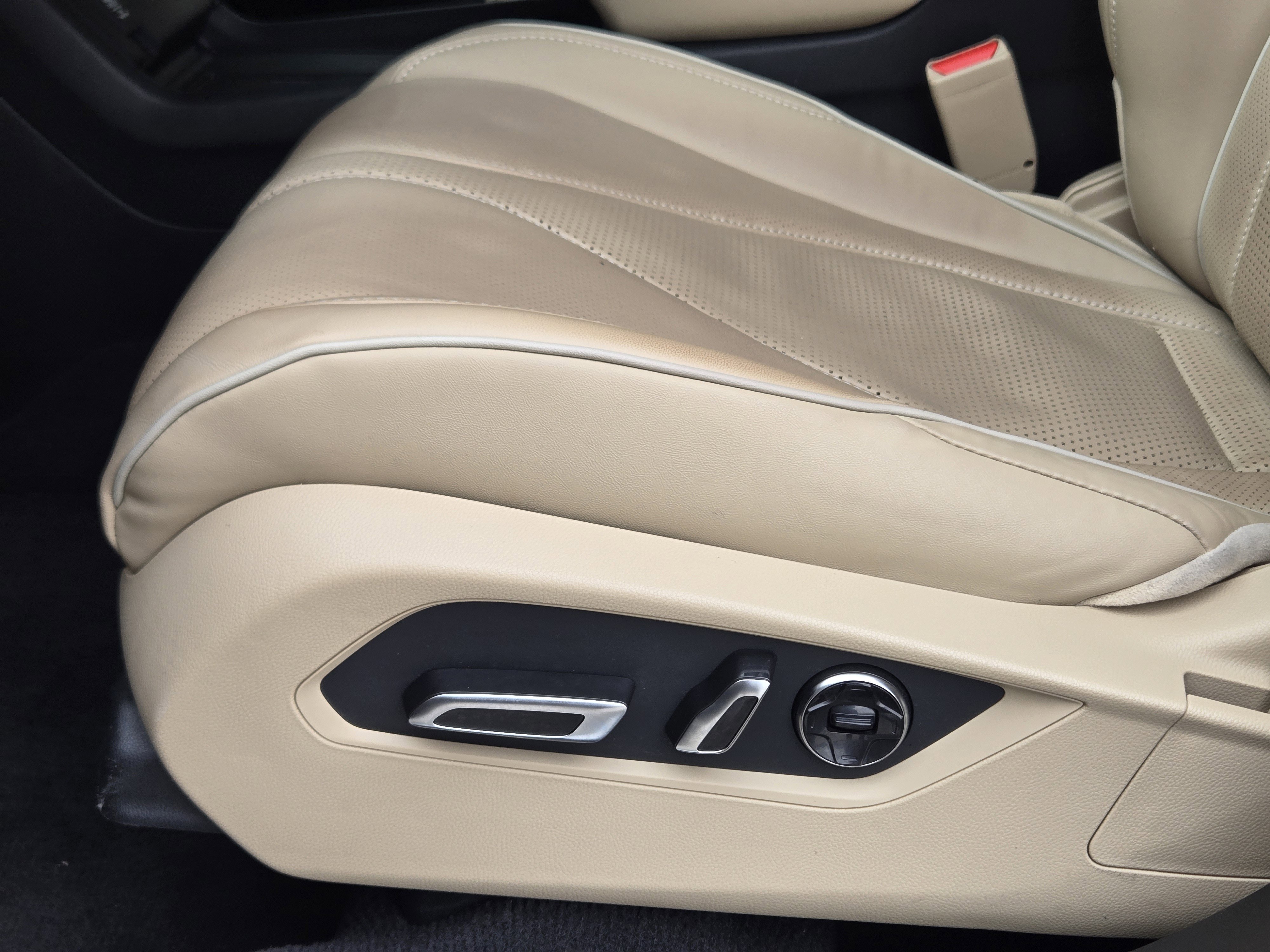 Used 2024 Acura RDX SH-AWD w/ Advance Package image 24