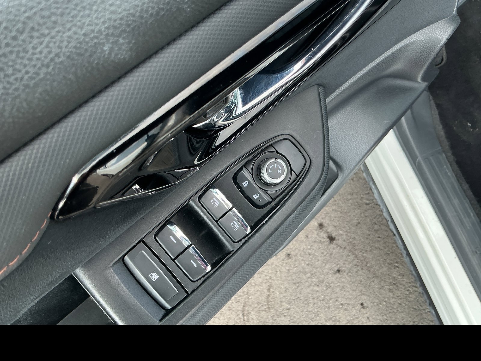 Certified 2026 Subaru Forester Touring AWD/4WD image 12