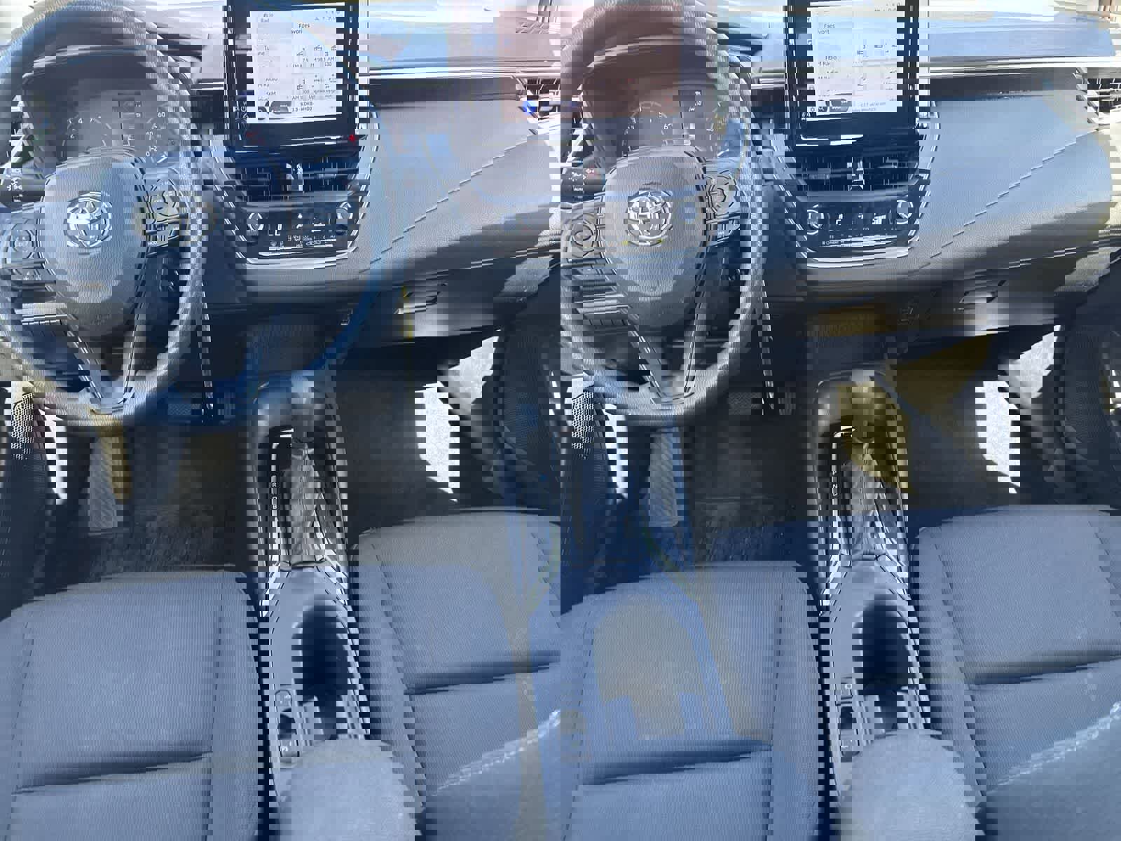 Used 2023 Toyota Corolla LE image 16