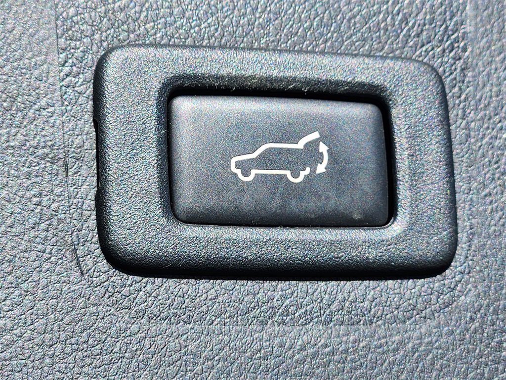 Used 2016 Subaru Outback 2.5i Limited image 24