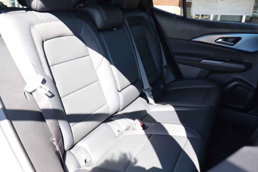 New 2026 Chevrolet Equinox EV LT image 44