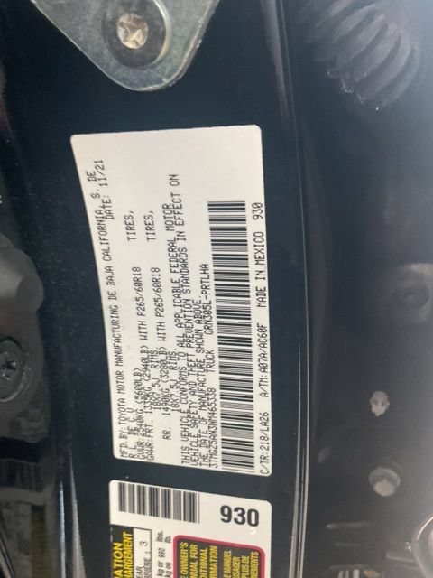 Used 2022 Toyota Tacoma Limited w/ Nightshade Package AWD/4WD image 32