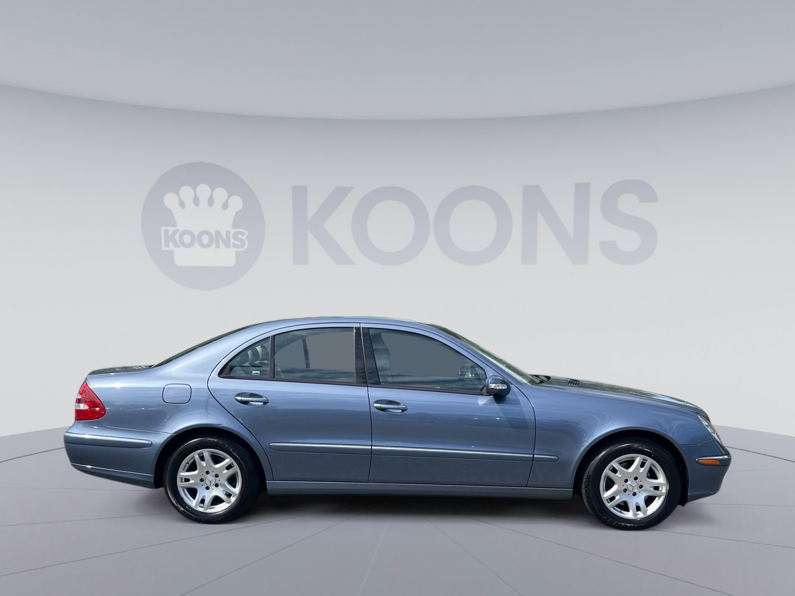 Used 2005 Mercedes-Benz E 320 4MATIC Sedan image 8