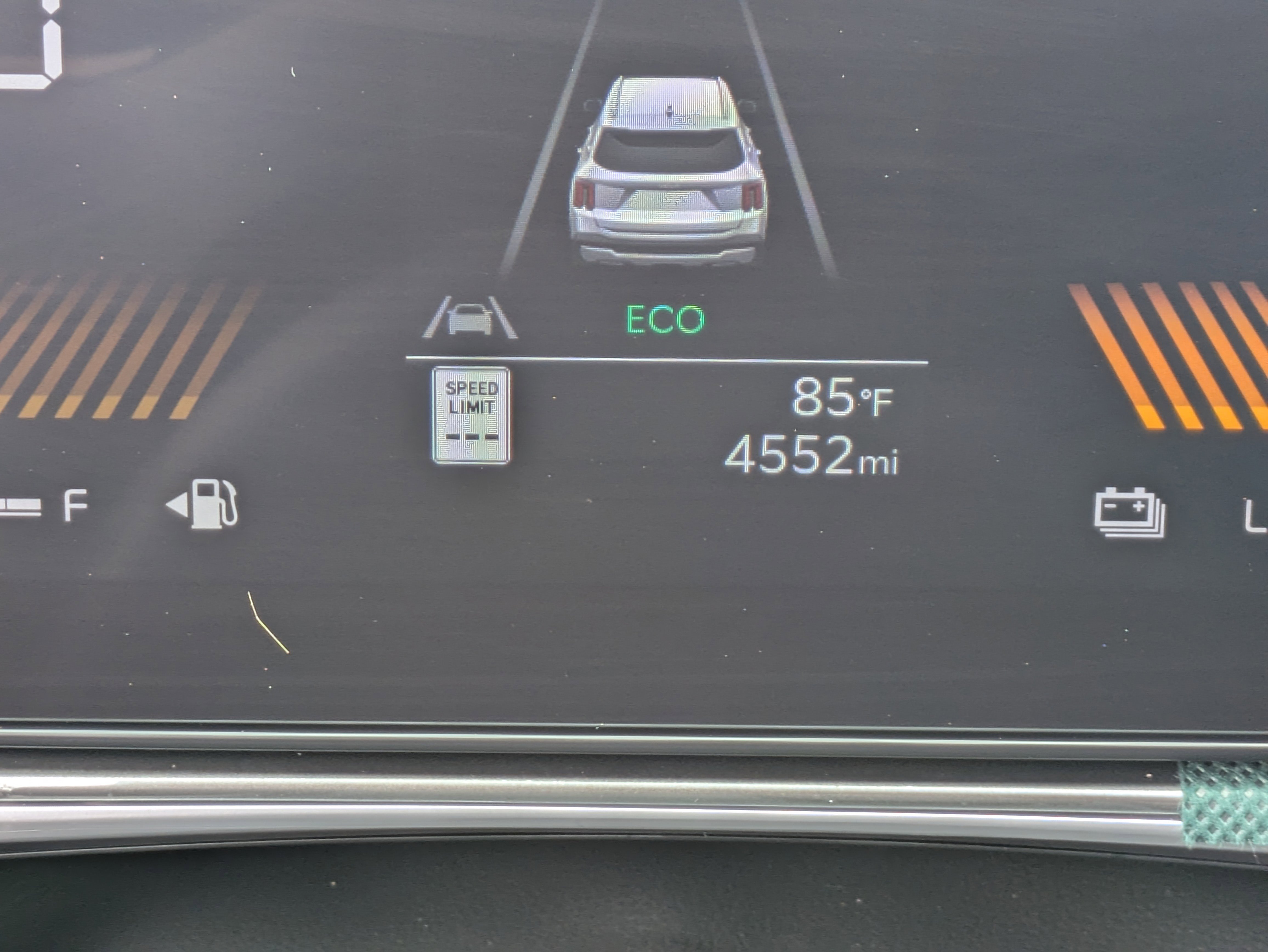 Certified 2025 Kia Sorento EX image 30