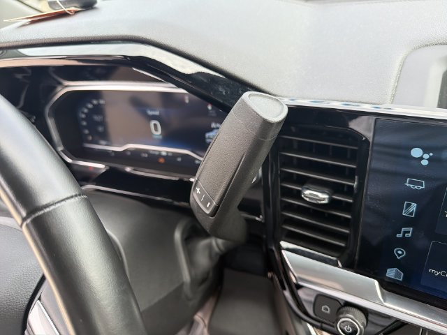 Used 2024 Chevrolet Silverado 1500 LT AWD/4WD image 29