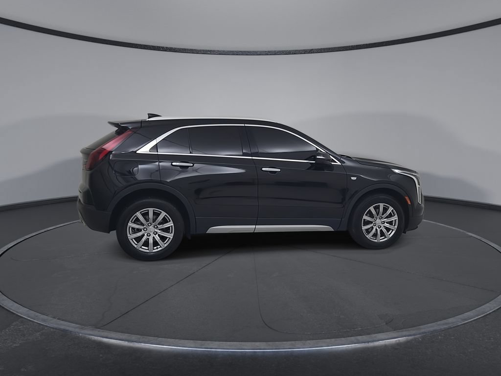 Used 2023 Cadillac XT4 Premium Luxury FWD image 17