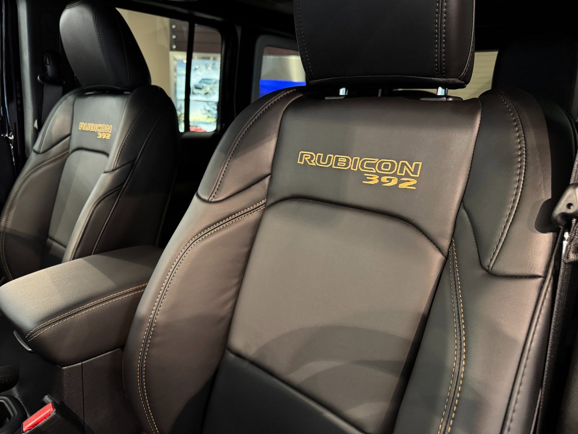 Used 2024 Jeep Wrangler Unlimited Rubicon 392 image 32