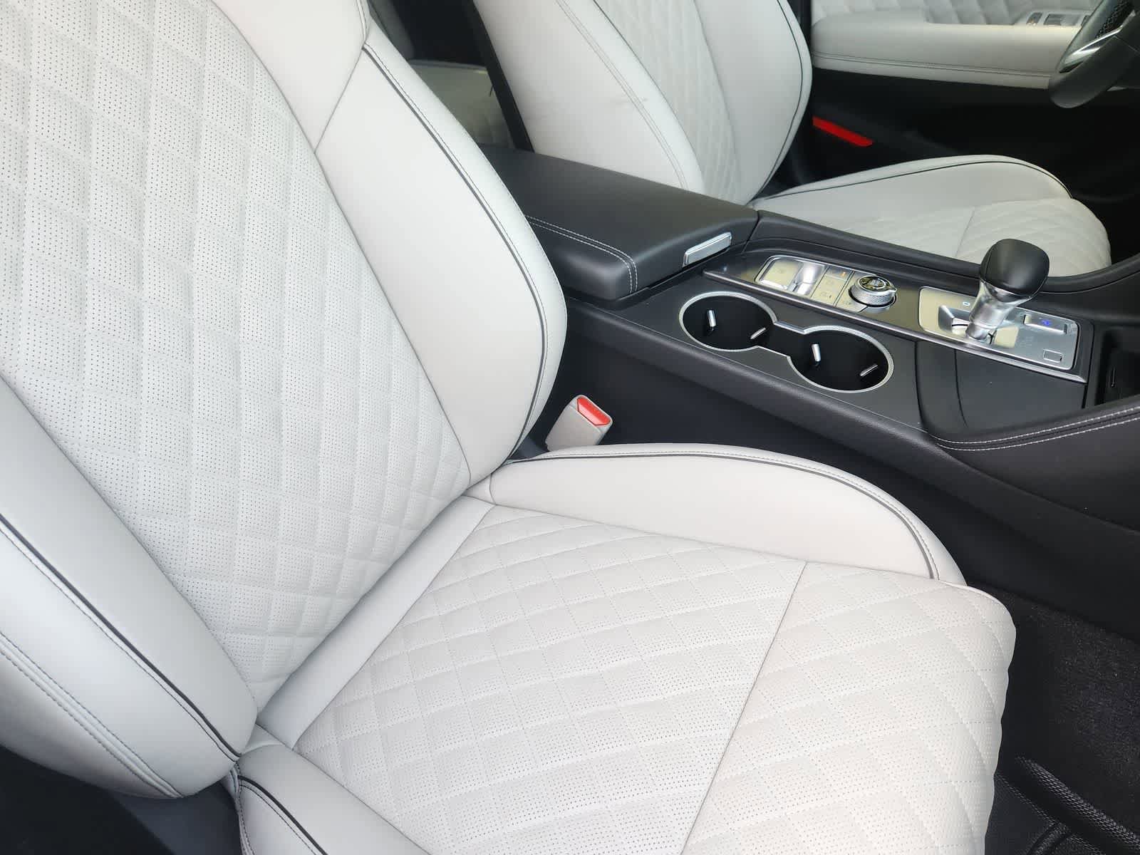 Used 2025 Genesis G70 3.3T Advanced w/ Sport Prestige Package RWD image 14